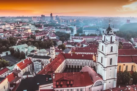 Krótki spacer po Wilnie, Niedziela: (10:00)